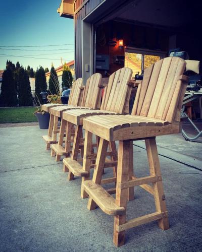 Custom Swivel Bar Chairs